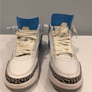 Jordan Spizike Low Size 3.5 Y - Like New- worn once